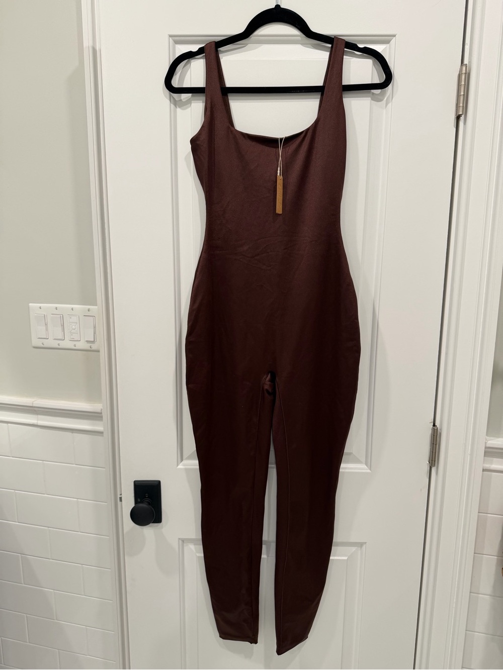 SKIMS Cocoa Brown Scoop-Neck Sleeveless Jumpsuit - Medium